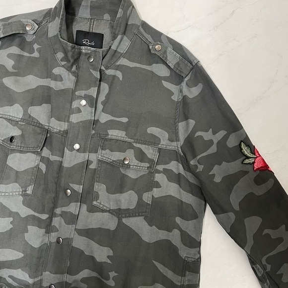 Rails Collins Camo Rose Patch Button Up Jacket Size Medium Grunge Punk Indie - Picture 5 of 7